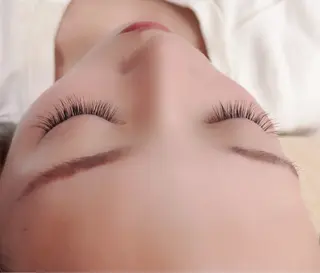 マツエク・マツパ MoonNail ユリ🌸のネイルデザイン