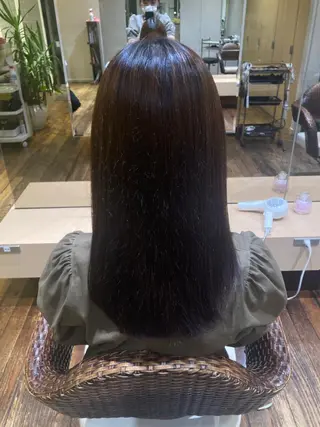 ロング 松浦 麻衣のヘアスタイル