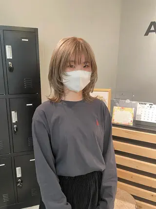 ミディアム カラー 久保田 千尋のヘアスタイル