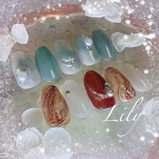 ネイル Lily*nail 🌻Mii🌻のネイルデザイン