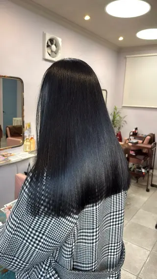 ロング Yuko ．のヘアスタイル