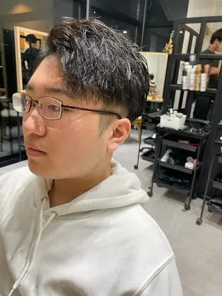 メンズ Dxxxx III所属・似合う髪型が 分からない方へのヘアスタイル