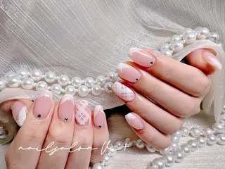 ネイル ✨Nailsalon Vi+✨のネイルデザイン