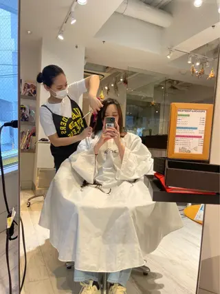 ミディアム カラー 中尾 綺のヘアスタイル