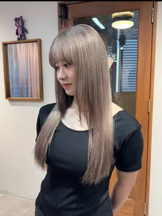 カラー AYA ⭐️のヘアスタイル
