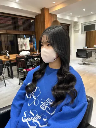 ロング カラー ヘアアレンジ ENA💗NEXT /ハイトーンエクステのヘアスタイル