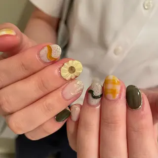 ネイル Atelier  Sii所属・Ami 🦥のネイルデザイン