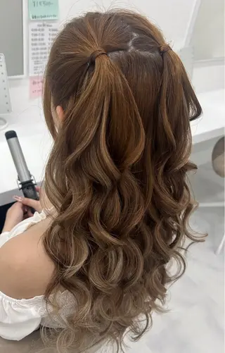 ロング ヘアアレンジ HairSet Salon Kのヘアスタイル