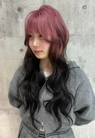 ロング カラー ヘアアレンジ 🌈【🎀ヘアデザイ ナー🎀】✨ノン✨のヘアスタイル