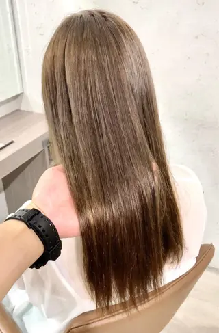 セミロング 【美髪矯正特化】 ズケヤマのヘアスタイル