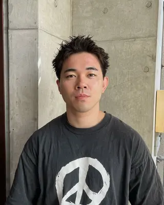 ショート パーマ メンズ 宮崎 恵多のヘアスタイル