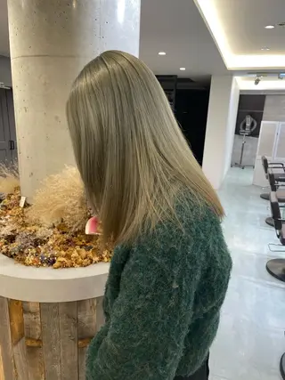 ロング ♡似合わせハイトーン ♡maiのヘアスタイル