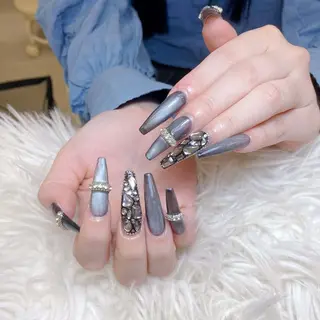 ネイル ミン ゴテゴテネイルのネイルデザイン