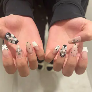 ネイル Rino ，のネイルデザイン