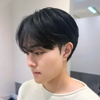 メンズ センターパート特化/ メンズカット/ヒロキのヘアスタイル