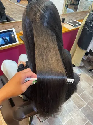 ロング カラー パーマ YUI/ ブリーチカラー🌷のヘアスタイル