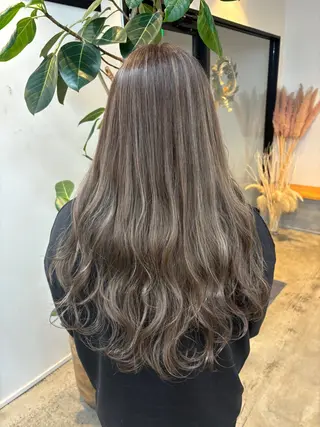 ロング カラー 🌼ハイライト透明感 🌼maiのヘアスタイル