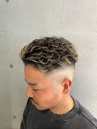 ショート カラー パーマ メンズ 🔥メンズ超特化🔥 青木海斗のヘアスタイル