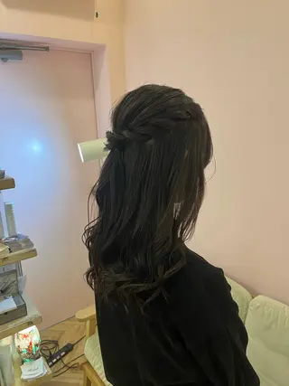 ロング ヘアアレンジ U24⭐️ミニモ学割 ／浅野未来🌼.*のヘアスタイル