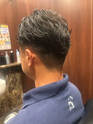 ショート パーマ メンズ 橋本 ゆりあのヘアスタイル