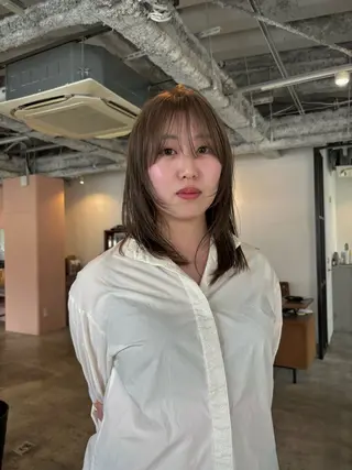 セミロング カラー yu maのヘアスタイル