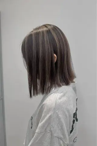 ミディアム カラー ほの カラー特化/ ブリーチ/ボブのヘアスタイル