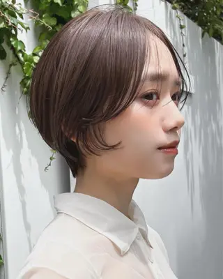 ショート カラー 渡邊 百咲のヘアスタイル
