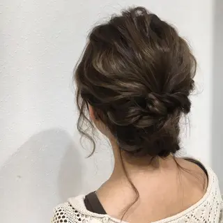ミディアム ヘアアレンジ 宮内 真乃のヘアスタイル