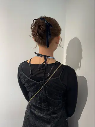 ミディアム カラー ヘアアレンジ mina 🌷のヘアスタイル