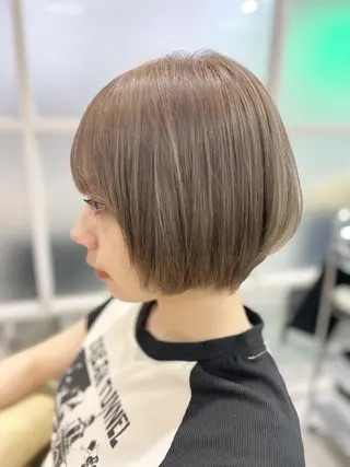 ミディアム newi ナカノのヘアスタイル