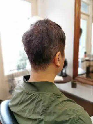 カラー メンズ 上間 洋子のヘアスタイル