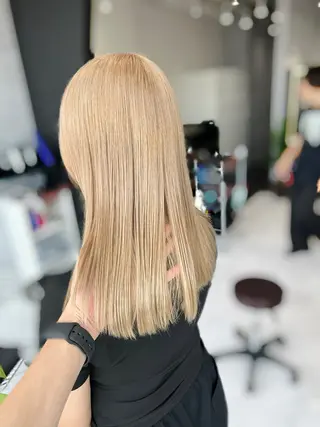 カラー SALOWIN栄 高須大貴のヘアスタイル