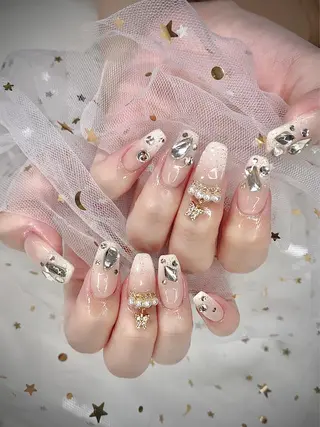 ネイル I-nailロング /ワンホン/キラキラのネイルデザイン