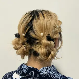 ミディアム ヘアアレンジ 拝頭　奈枝 Beretのヘアスタイル