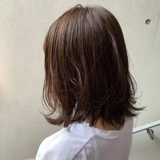 ミディアム カラー 鈴木 まりやのヘアスタイル
