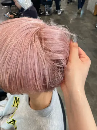 ショート カラー ハイトーン 横浜💞ミオのヘアスタイル