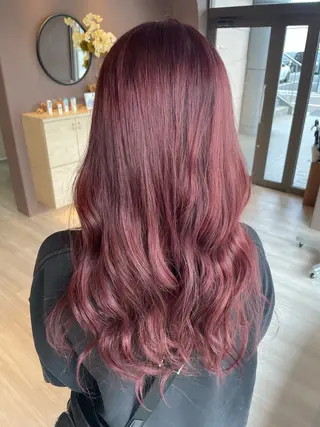 カラー 戸上 メグのヘアスタイル