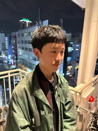 ショート メンズ 俵 知広のヘアスタイル