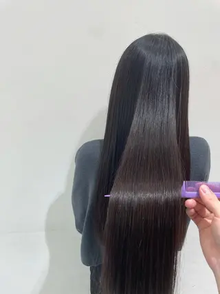 ロング 藤田一輝 【美髪職人】のヘアスタイル