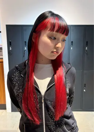 ロング カラー 🌊インナーカラー 🐬櫻井海星のヘアスタイル