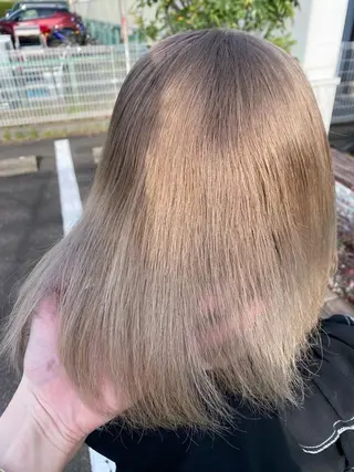 カラー SALOWIN栄 高須大貴のヘアスタイル