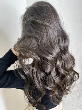 ロング カラー パーマ ヘアアレンジ メンズ キッズ ネイル マツエク・マツパ アイブロウ 韓国風×透明感カラー 髪質改善オタベシンヤのヘアスタイル