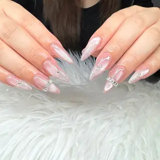 ネイル T. Leeのネイルデザイン
