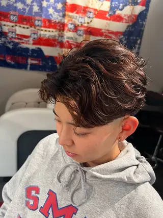 ミディアム パーマ SON＆MARLEY'S BAR BER所属・江口 沙良のヘアスタイル