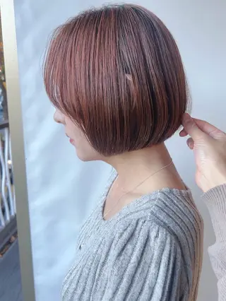 ショート 松岡彩華 ボブ /グレージュのヘアスタイル