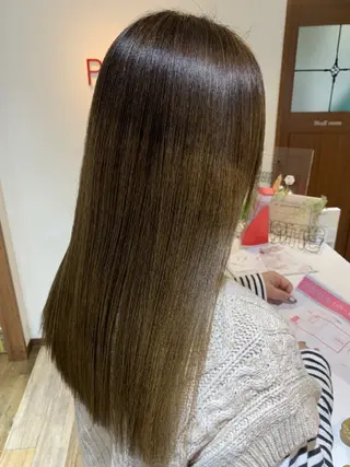 ロング カラー 髪質改善✨酸性ストレ ート特化店Youjiのヘアスタイル