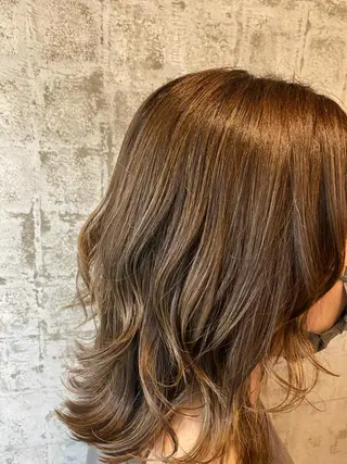 セミロング 丹野 美樹のヘアスタイル