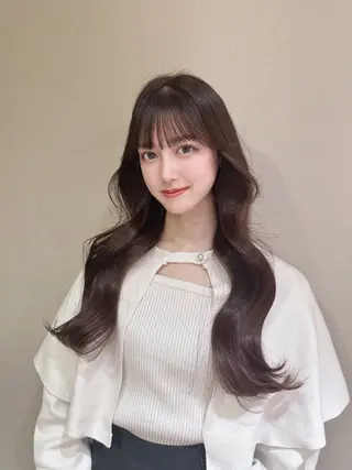 ロング カラー 平尾 樹里のヘアスタイル