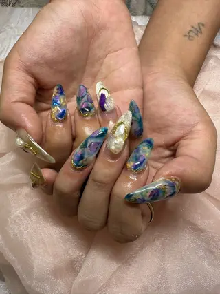 ネイル AOAQUA SHIORIのネイルデザイン