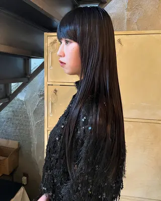 ロング カラー 赤み消しカラー/ ナチュラル/トモキのヘアスタイル